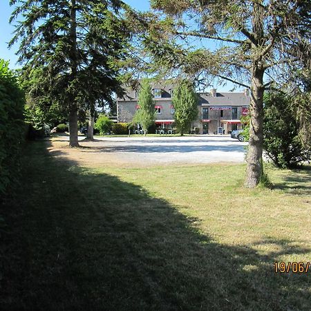 Léhon Auberge Le Guinefort מראה חיצוני תמונה